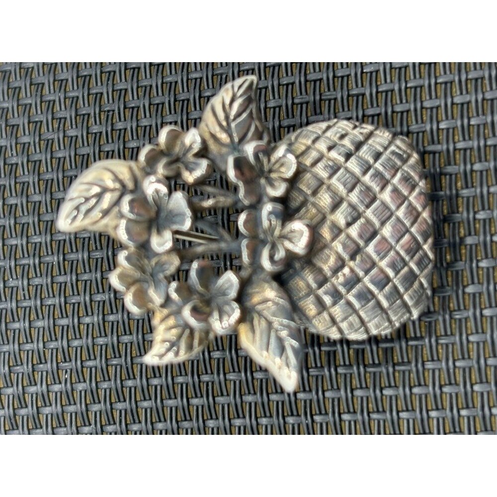 Sterling Silver Basket of Flowers Pin, James.H. Breakell, Newport, R.I., Signed - Picture 2 of 11